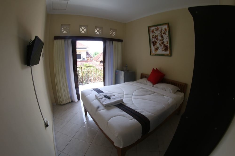 ซารี บัวนา เบด แอนด์ เบรคฟาสต์ Hotel กูตา ภายนอก รูปภาพ
