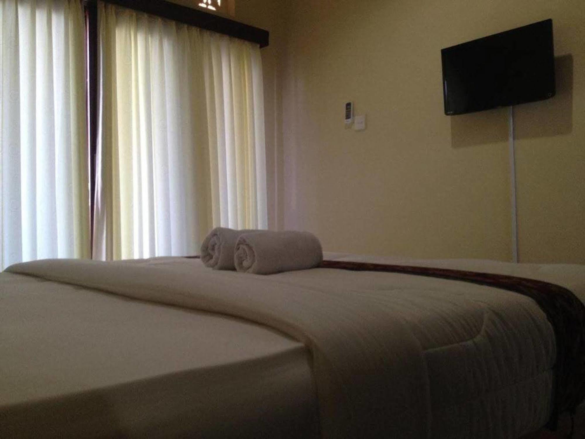 ซารี บัวนา เบด แอนด์ เบรคฟาสต์ Hotel กูตา ภายนอก รูปภาพ